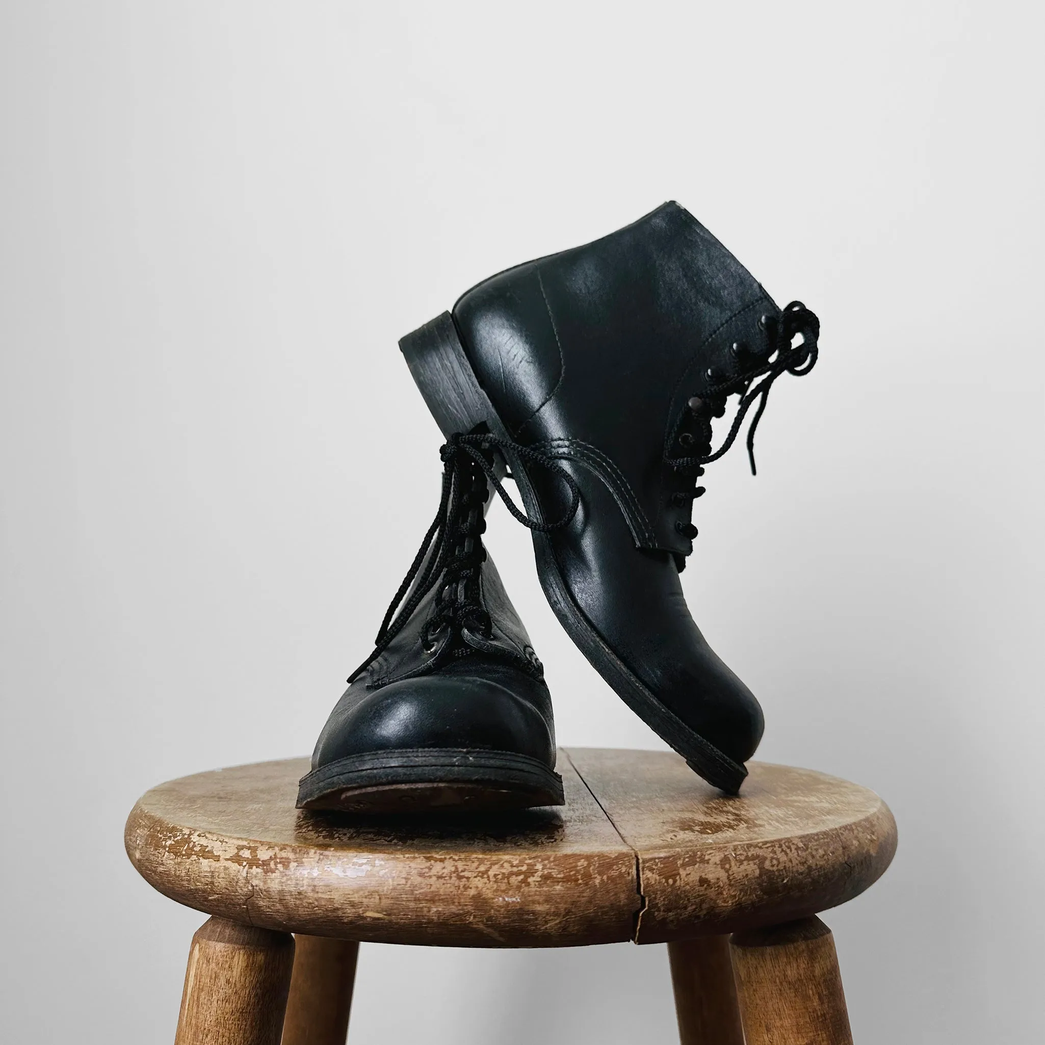 1940s - 1950s Well-Worn Black Leather Military Style Combat Boot Lace-Up Tap Dance Boots - Sz. 39