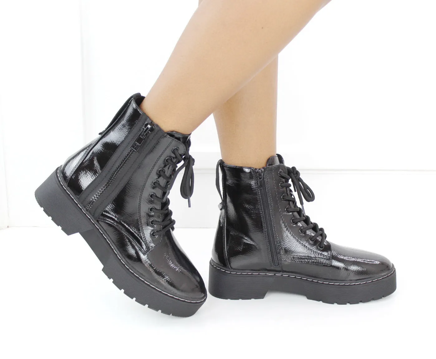 Bandit lace up combat boot black