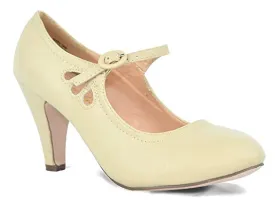 Chase & Chloe Kimmy-21 Round Toe Mid Heel Mary Jane Style Dress Pumps Nude (6, NUDE PU)