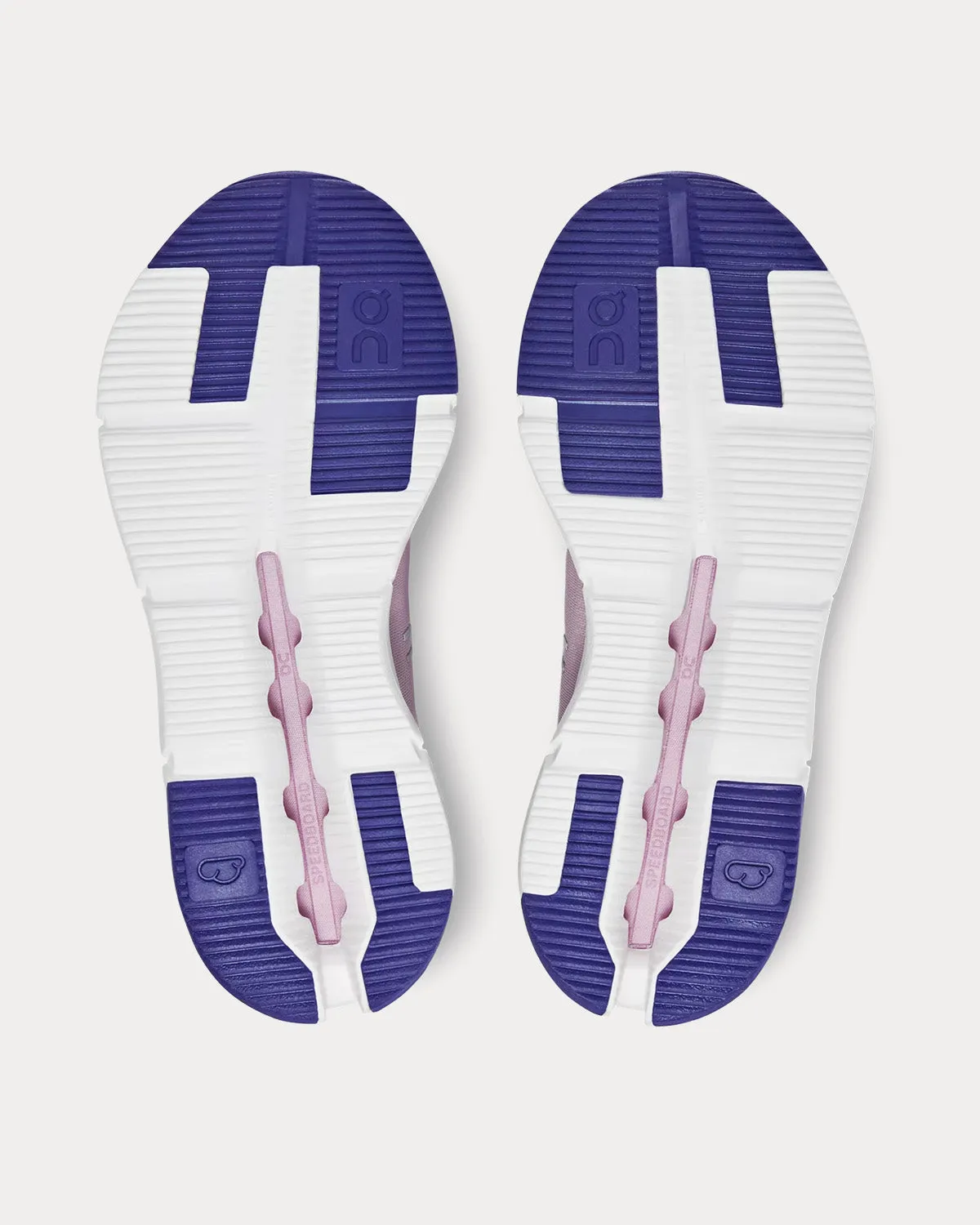 Cloudnova Form Aster / Magnet Running Shoes