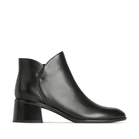EOS WYLIE BLACK